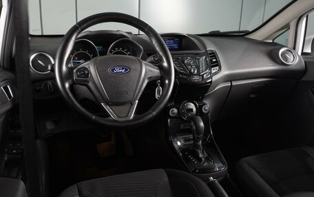 Ford Fiesta, 2016 год, 1 070 000 рублей, 6 фотография