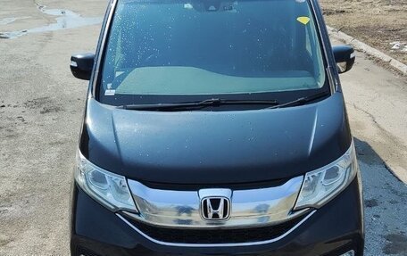 Honda Stepwgn IV, 2016 год, 1 870 000 рублей, 2 фотография