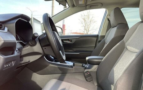 Toyota RAV4, 2022 год, 3 695 000 рублей, 10 фотография