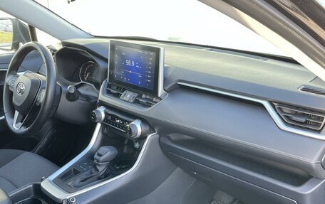 Toyota RAV4, 2022 год, 3 695 000 рублей, 13 фотография