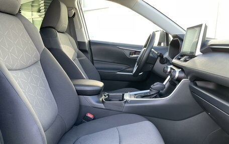 Toyota RAV4, 2022 год, 3 695 000 рублей, 12 фотография