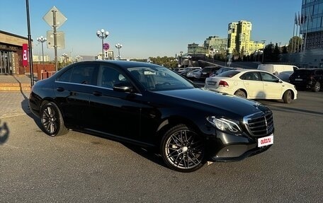 Mercedes-Benz E-Класс, 2017 год, 2 750 000 рублей, 2 фотография
