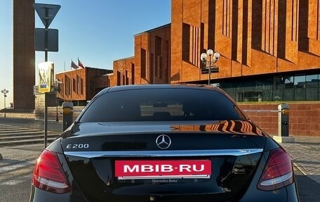 Mercedes-Benz E-Класс, 2017 год, 2 750 000 рублей, 6 фотография