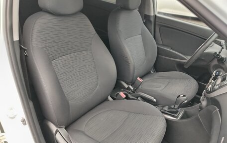 Hyundai Solaris II рестайлинг, 2015 год, 1 084 000 рублей, 16 фотография