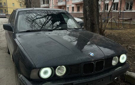 BMW 5 серия, 1990 год, 210 000 рублей, 1 фотография