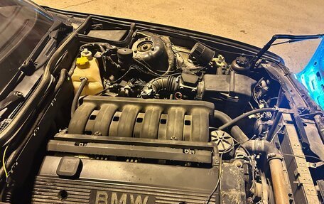 BMW 5 серия, 1990 год, 210 000 рублей, 11 фотография