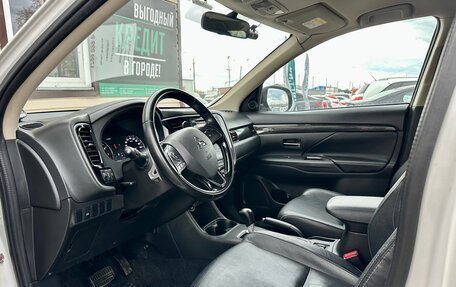 Mitsubishi Outlander III рестайлинг 3, 2016 год, 1 799 999 рублей, 15 фотография