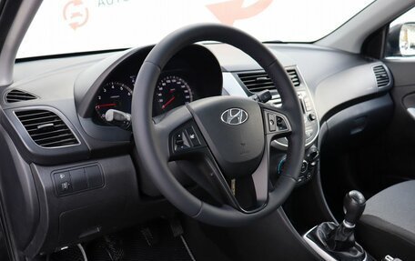 Hyundai Solaris II рестайлинг, 2012 год, 815 000 рублей, 7 фотография