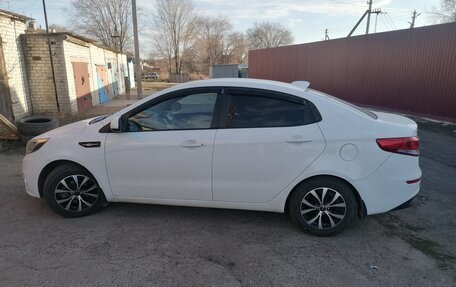 KIA Rio III рестайлинг, 2017 год, 1 050 000 рублей, 6 фотография