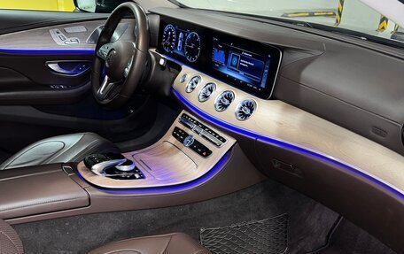Mercedes-Benz CLS, 2018 год, 5 300 000 рублей, 10 фотография