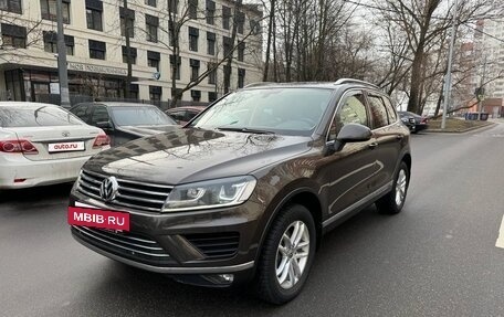 Volkswagen Touareg III, 2016 год, 3 090 000 рублей, 3 фотография