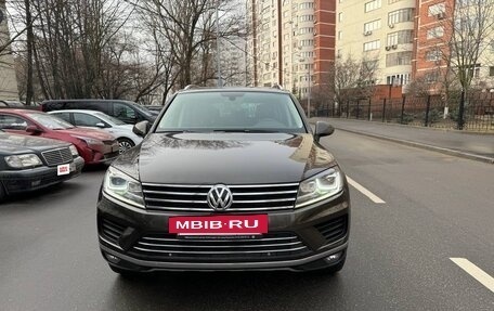 Volkswagen Touareg III, 2016 год, 3 090 000 рублей, 2 фотография
