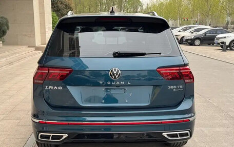 Volkswagen Tiguan II, 2022 год, 2 900 000 рублей, 5 фотография
