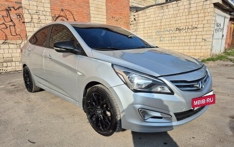 Hyundai Solaris II рестайлинг, 2016 год, 920 000 рублей, 5 фотография