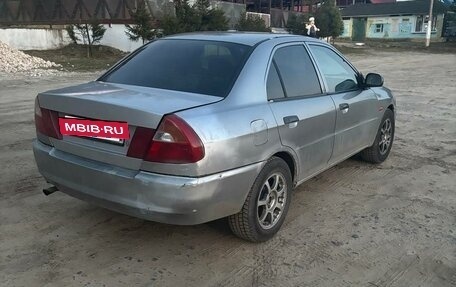 Mitsubishi Lancer VII, 2000 год, 189 000 рублей, 3 фотография