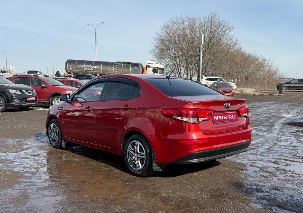 KIA Rio III рестайлинг, 2015 год, 700 000 рублей, 5 фотография