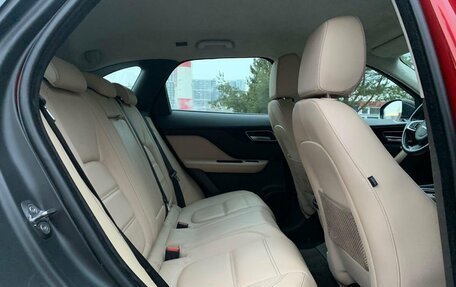 Jaguar F-Pace, 2019 год, 2 489 000 рублей, 26 фотография