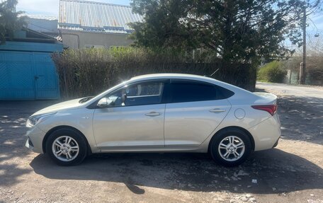 Hyundai Solaris II рестайлинг, 2020 год, 990 000 рублей, 3 фотография