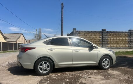 Hyundai Solaris II рестайлинг, 2020 год, 990 000 рублей, 4 фотография
