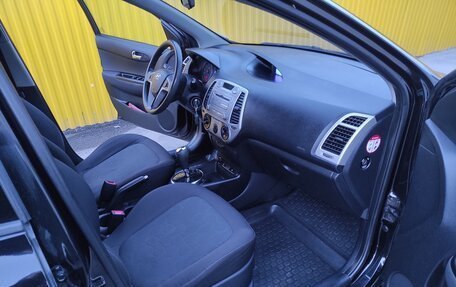 Hyundai i20 IB рестайлинг, 2010 год, 785 000 рублей, 11 фотография