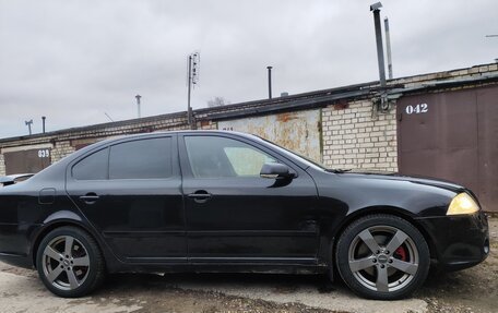 Skoda Octavia RS, 2007 год, 585 000 рублей, 2 фотография
