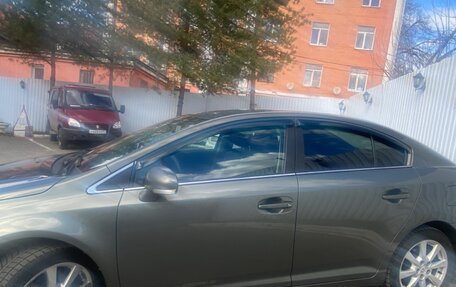 Toyota Avensis III рестайлинг, 2011 год, 1 350 000 рублей, 2 фотография