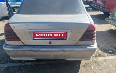 Mercedes-Benz C-Класс, 1997 год, 95 000 рублей, 2 фотография