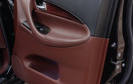 Infiniti QX50 I рестайлинг, 2015 год, 2 400 000 рублей, 25 фотография