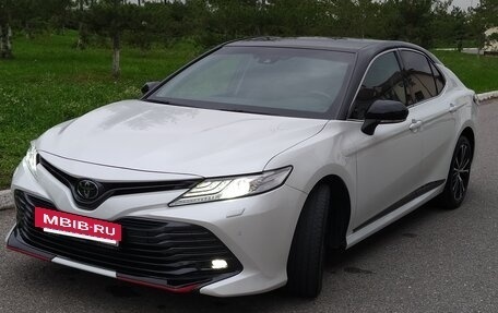 Toyota Camry, 2020 год, 3 690 000 рублей, 2 фотография