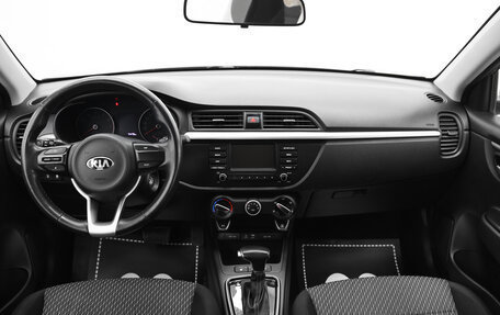 KIA Rio IV, 2018 год, 1 499 000 рублей, 5 фотография