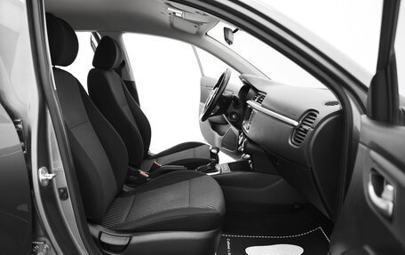 KIA Rio IV, 2018 год, 1 499 000 рублей, 13 фотография