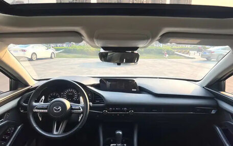 Mazda 3, 2021 год, 1 993 000 рублей, 8 фотография