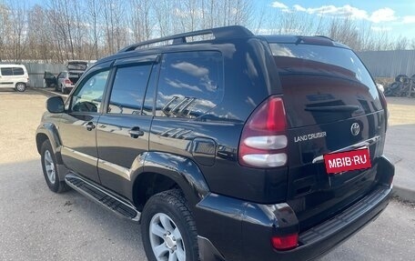 Toyota Land Cruiser Prado 120 рестайлинг, 2008 год, 2 500 000 рублей, 8 фотография