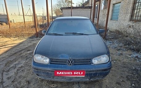 Volkswagen Golf IV, 1999 год, 245 000 рублей, 2 фотография