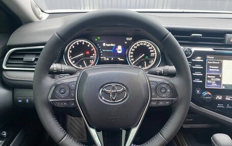 Toyota Camry, 2020 год, 3 000 000 рублей, 11 фотография