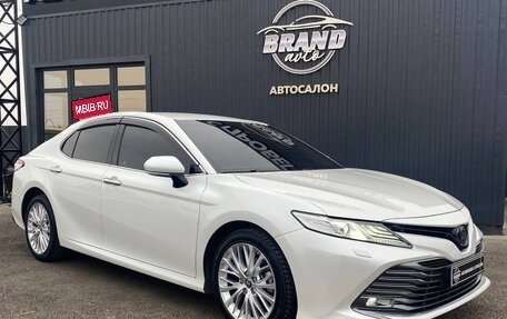 Toyota Camry, 2020 год, 3 000 000 рублей, 3 фотография