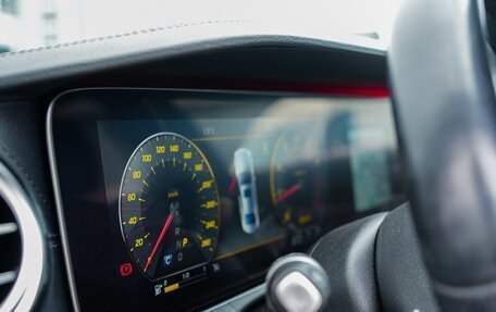 Mercedes-Benz E-Класс, 2019 год, 3 700 000 рублей, 10 фотография