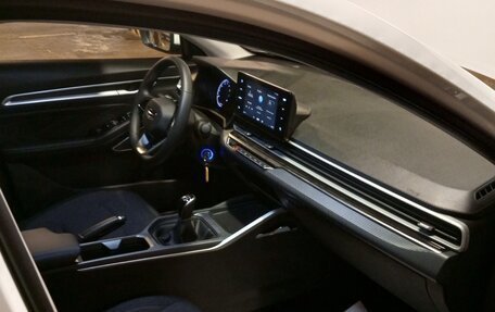 Geely Emgrand, 2024 год, 1 770 000 рублей, 8 фотография
