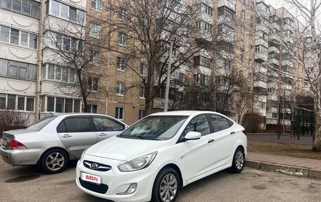 Hyundai Solaris II рестайлинг, 2012 год, 770 000 рублей, 3 фотография