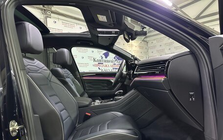 Volkswagen Touareg III, 2021 год, 6 300 000 рублей, 19 фотография