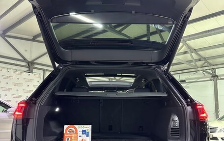 Volkswagen Touareg III, 2021 год, 6 300 000 рублей, 32 фотография