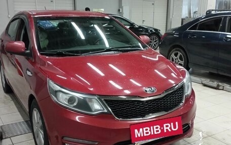 KIA Rio III рестайлинг, 2016 год, 899 000 рублей, 2 фотография