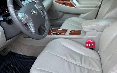 Toyota Camry, 2011 год, 1 550 000 рублей, 10 фотография