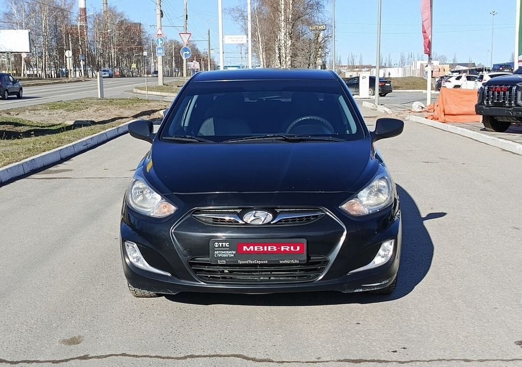 Hyundai Solaris I, 2014 год, 599 000 рублей, 2 фотография