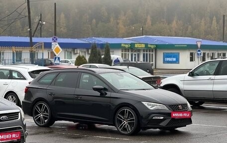 SEAT Leon Cupra III, 2020 год, 3 700 000 рублей, 2 фотография