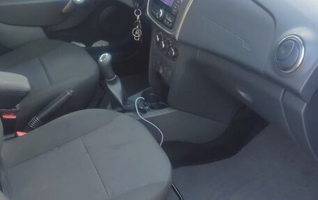 Renault Logan II, 2018 год, 1 150 000 рублей, 4 фотография