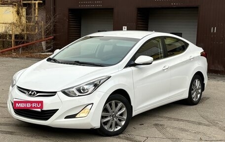 Hyundai Elantra V, 2015 год, 1 470 000 рублей, 2 фотография