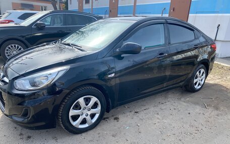 Hyundai Solaris II рестайлинг, 2013 год, 760 000 рублей, 4 фотография