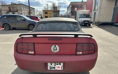 Ford Mustang VI рестайлинг, 2005 год, 1 600 000 рублей, 2 фотография