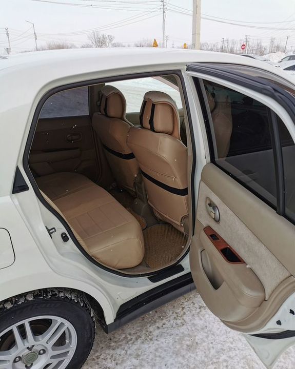 Nissan Tiida Latio, 2008 год, 625 000 рублей, 11 фотография